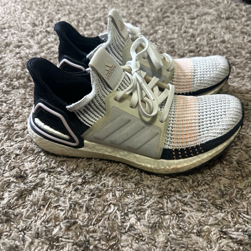Adidas Ultra Boost 19 Knit Running Sneakers in White Black & Peach Women’s Size7